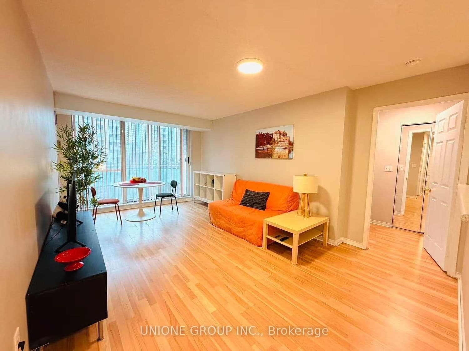 8 PEMBERTON Avenue, Unit 506 thumbnail 10