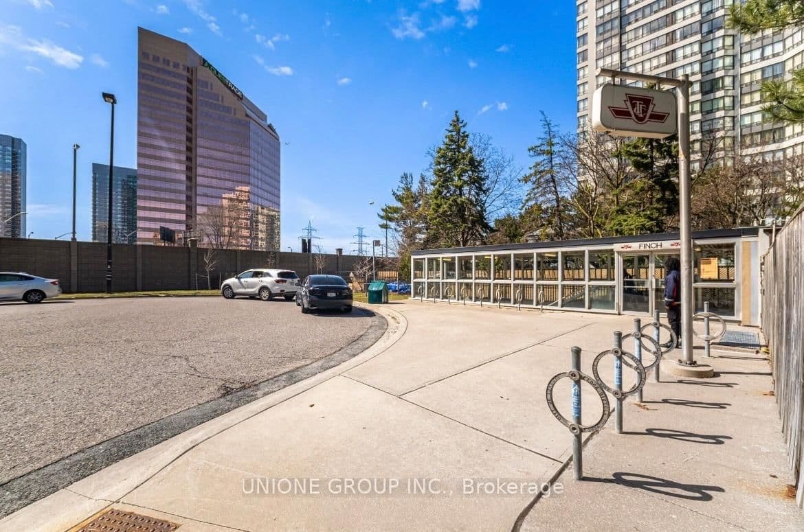 8 PEMBERTON Avenue, Unit 506 thumbnail 7