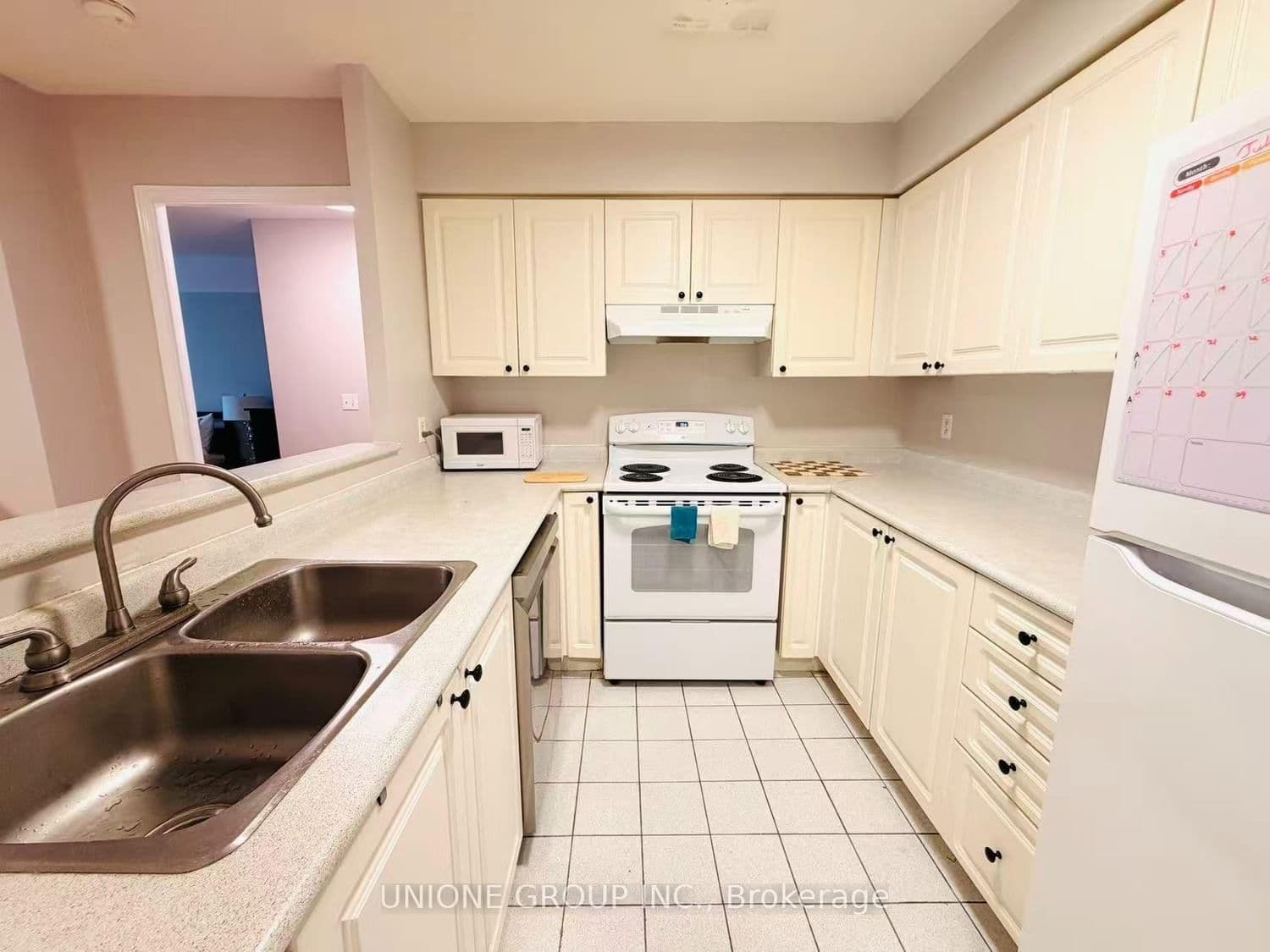 8 PEMBERTON Avenue, Unit 506 thumbnail 8