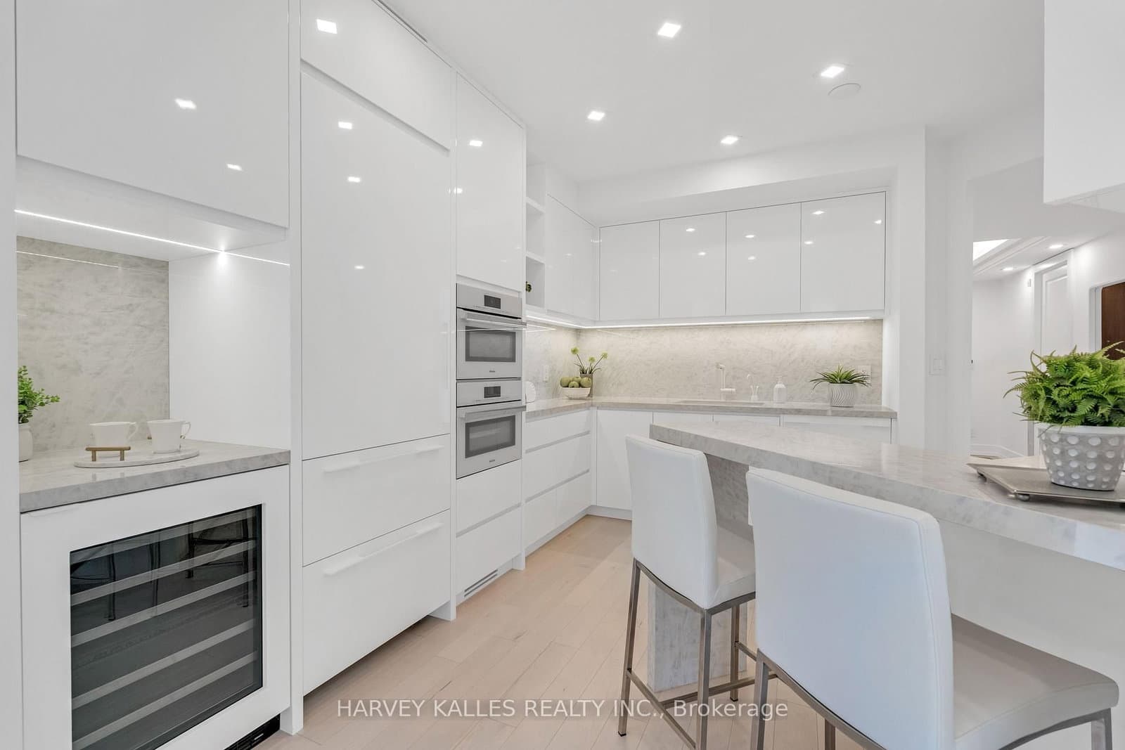 10 Bellair Street, Unit 603 thumbnail 14