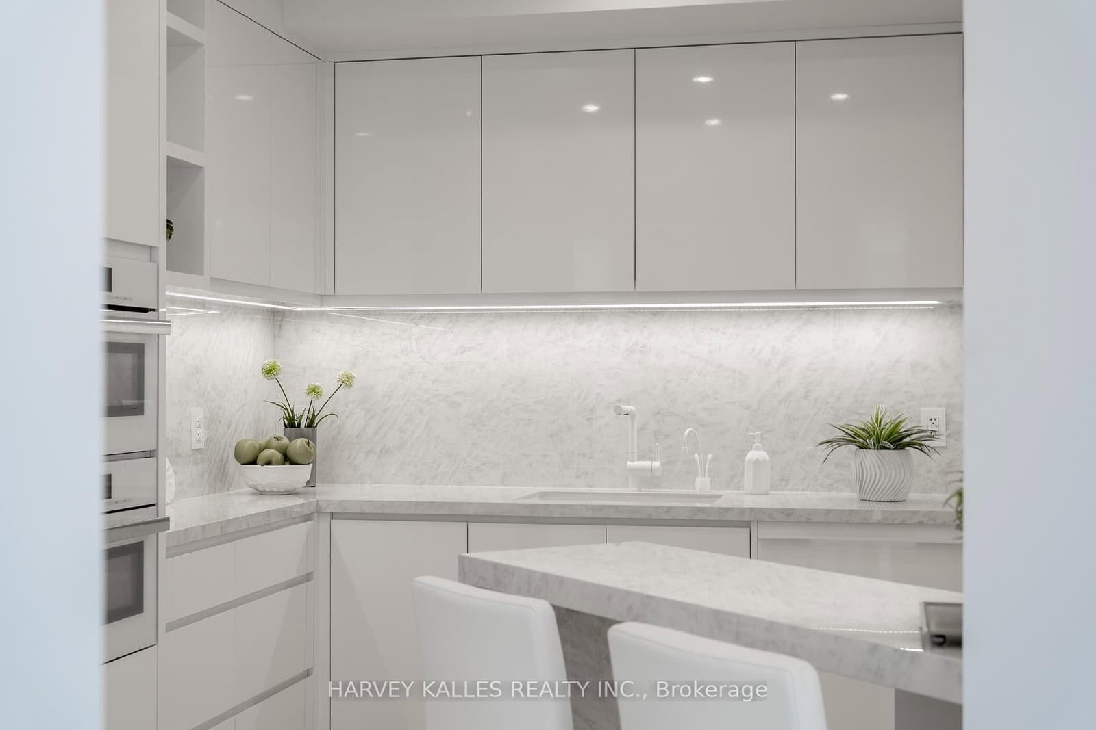 10 Bellair Street, Unit 603 thumbnail 16