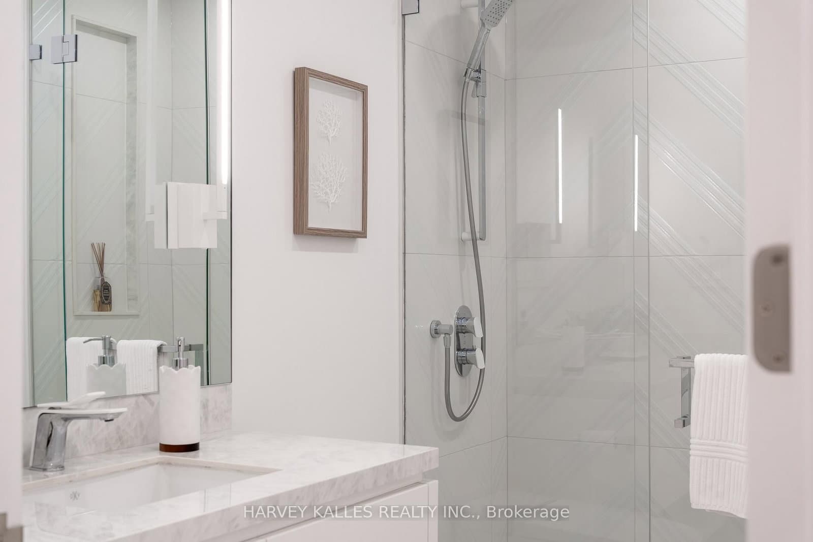 10 Bellair Street, Unit 603 thumbnail 27
