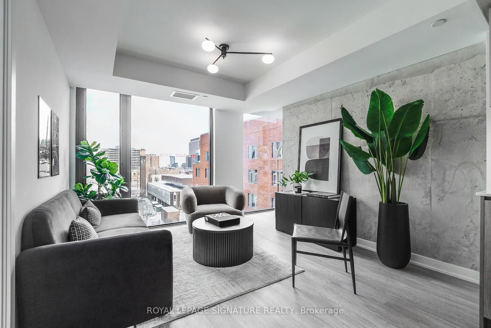 47 Mutual Street, Unit 605 - Image 1