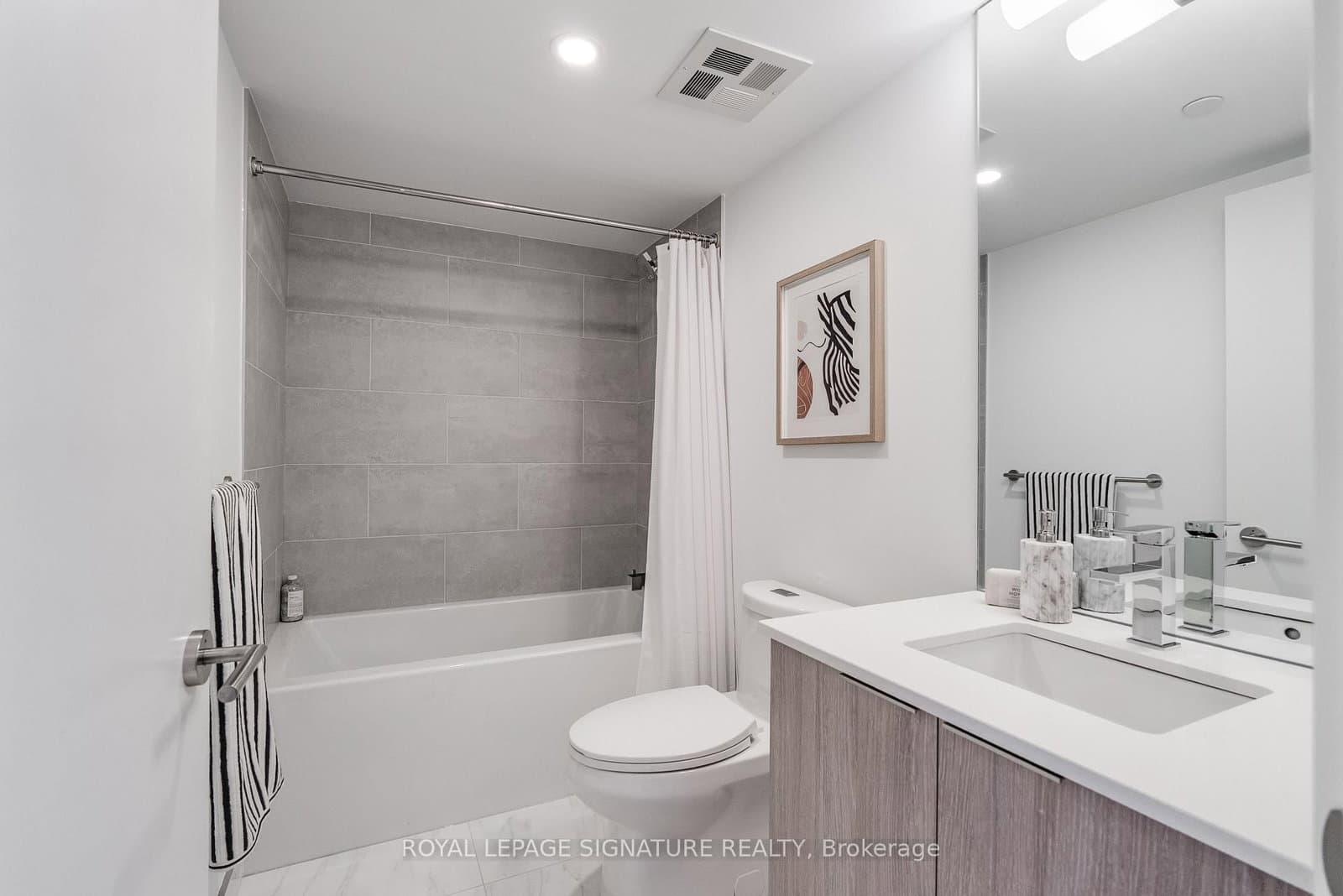 47 Mutual Street, Unit 605 thumbnail 13