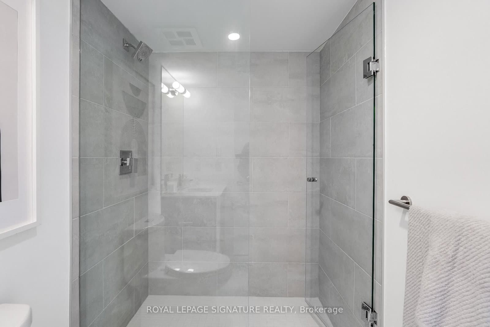 47 Mutual Street, Unit 605 thumbnail 19