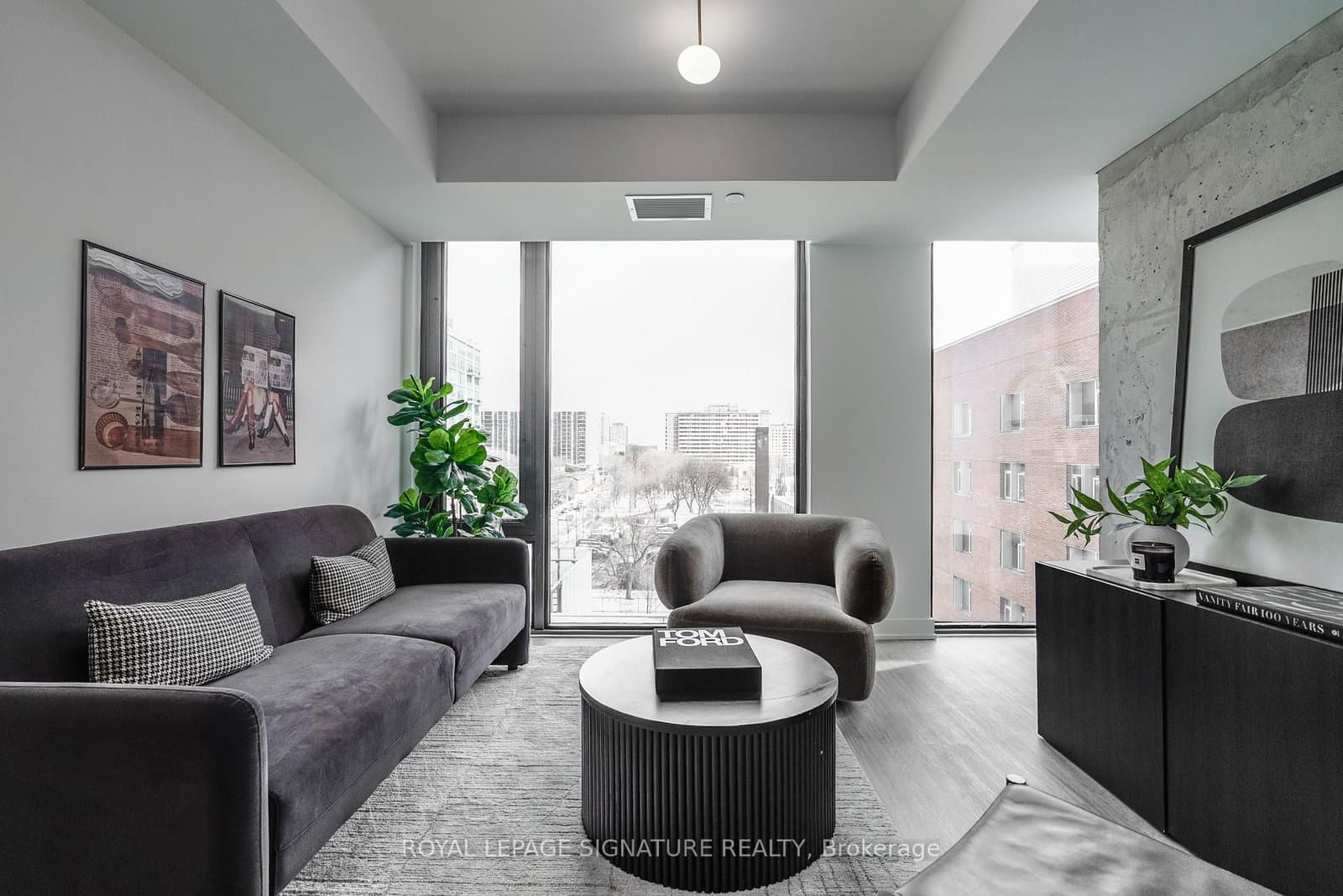 47 Mutual Street, Unit 605 thumbnail 4
