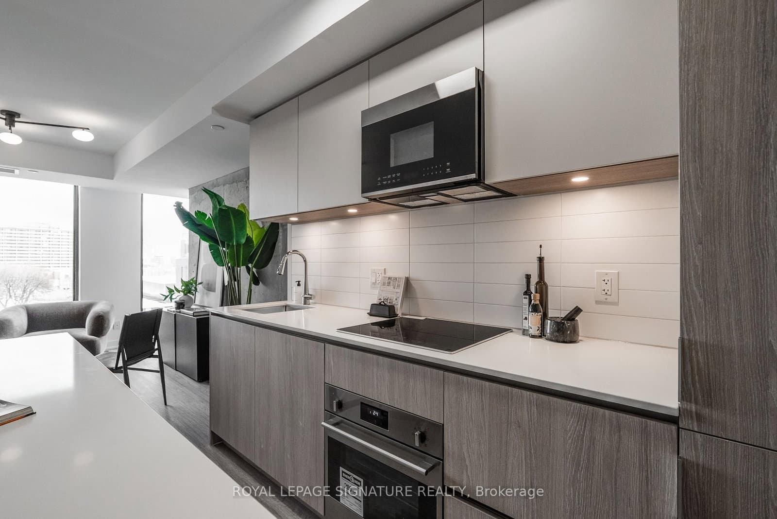 47 Mutual Street, Unit 605 thumbnail 9