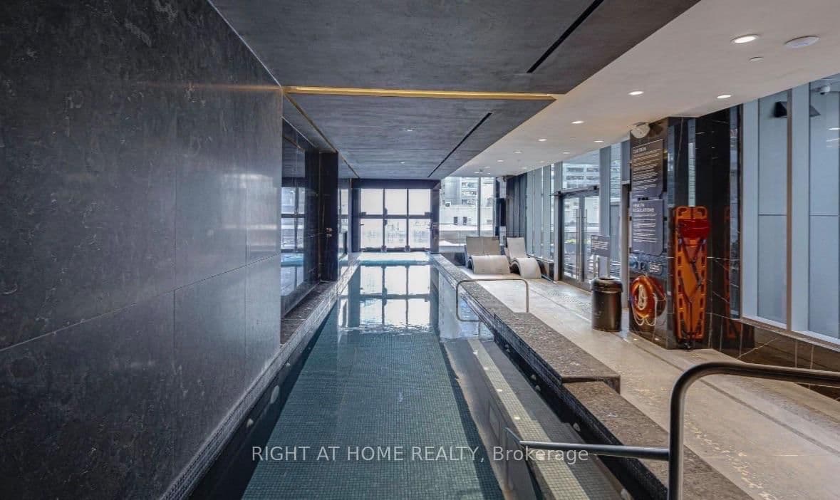 11 Yorkville Avenue, Unit 2113 thumbnail 31