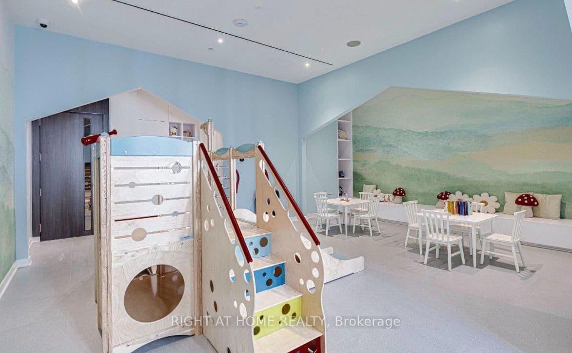 11 Yorkville Avenue, Unit 2113 thumbnail 34