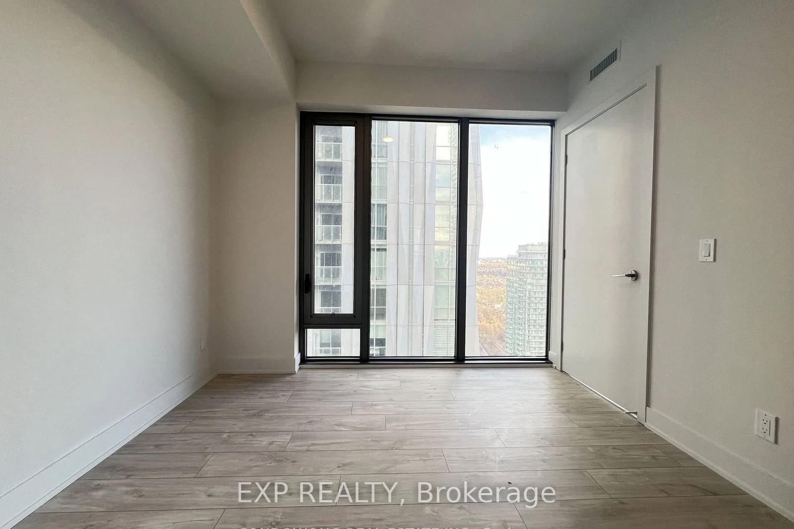 8 Cumberland Street, Unit 3707 thumbnail 11