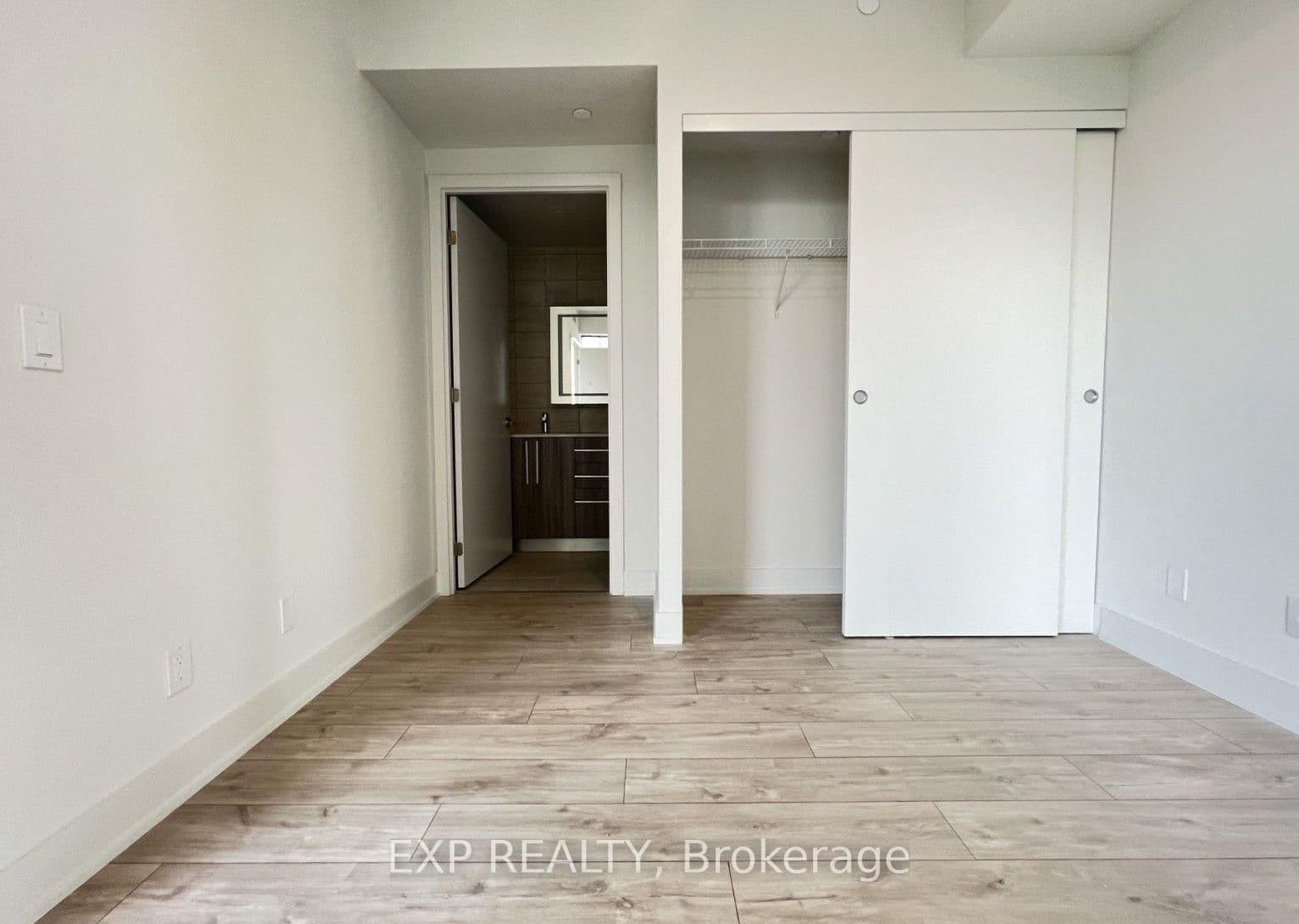 8 Cumberland Street, Unit 3707 thumbnail 12