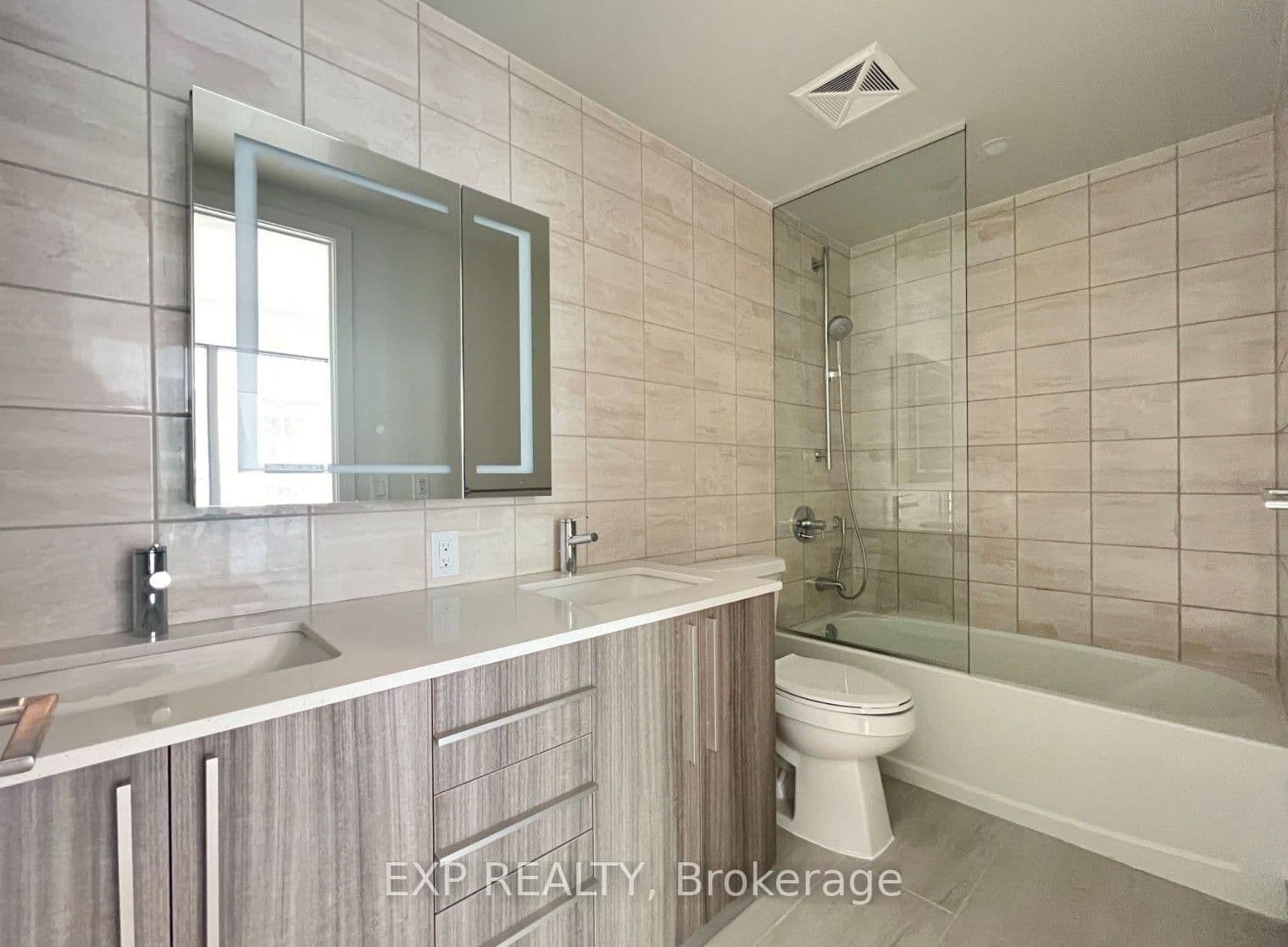 8 Cumberland Street, Unit 3707 thumbnail 13