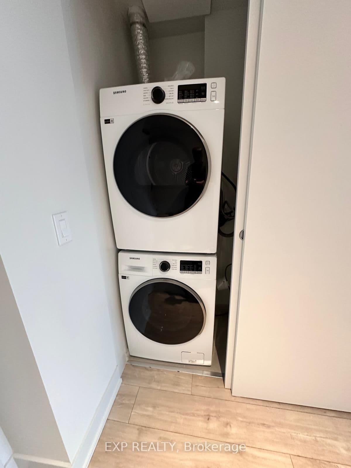 8 Cumberland Street, Unit 3707 thumbnail 14