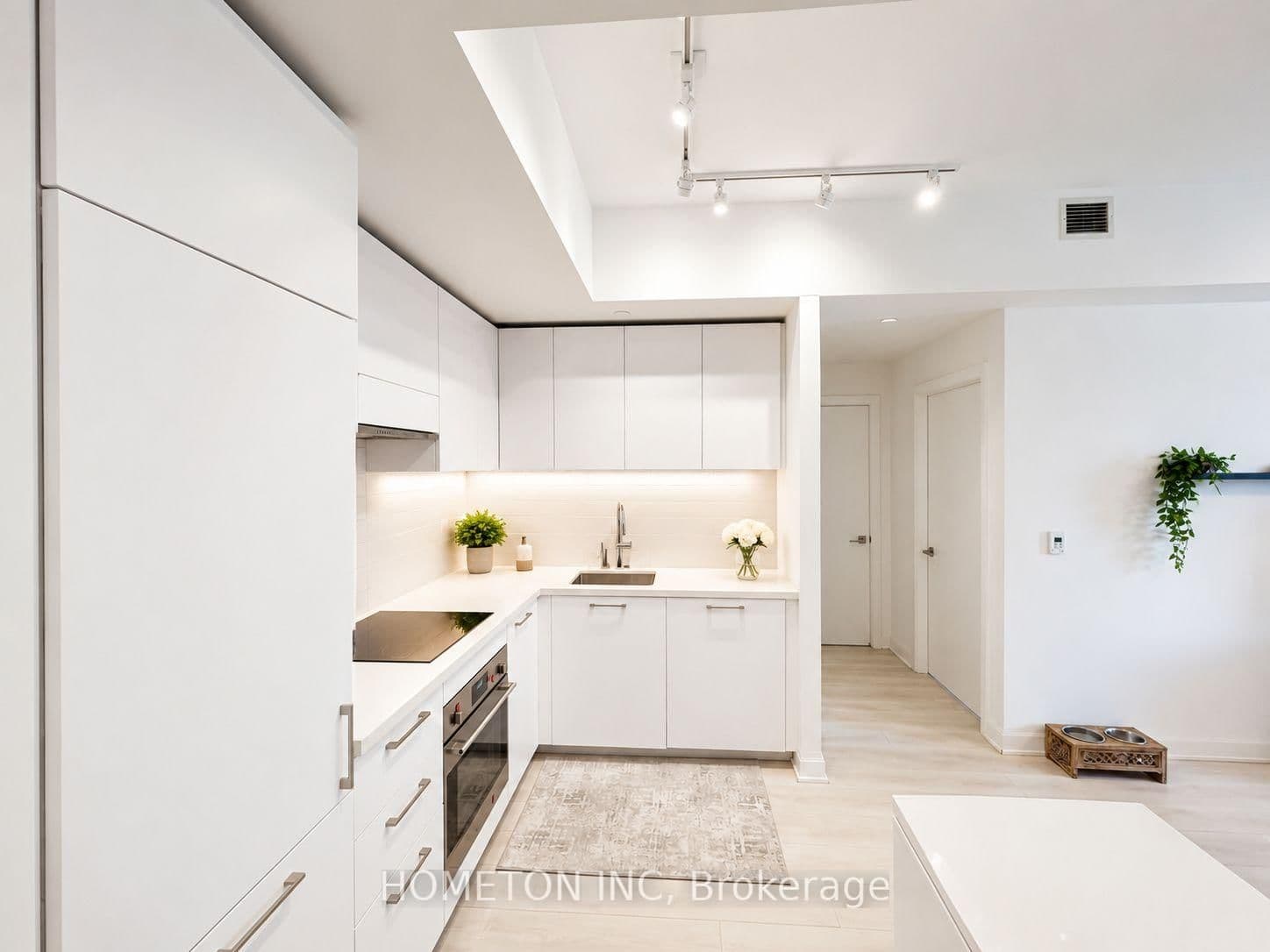 33 Frederick Todd Way, Unit 817 thumbnail 10