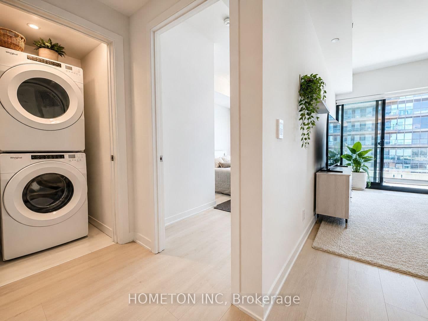 33 Frederick Todd Way, Unit 817 thumbnail 11