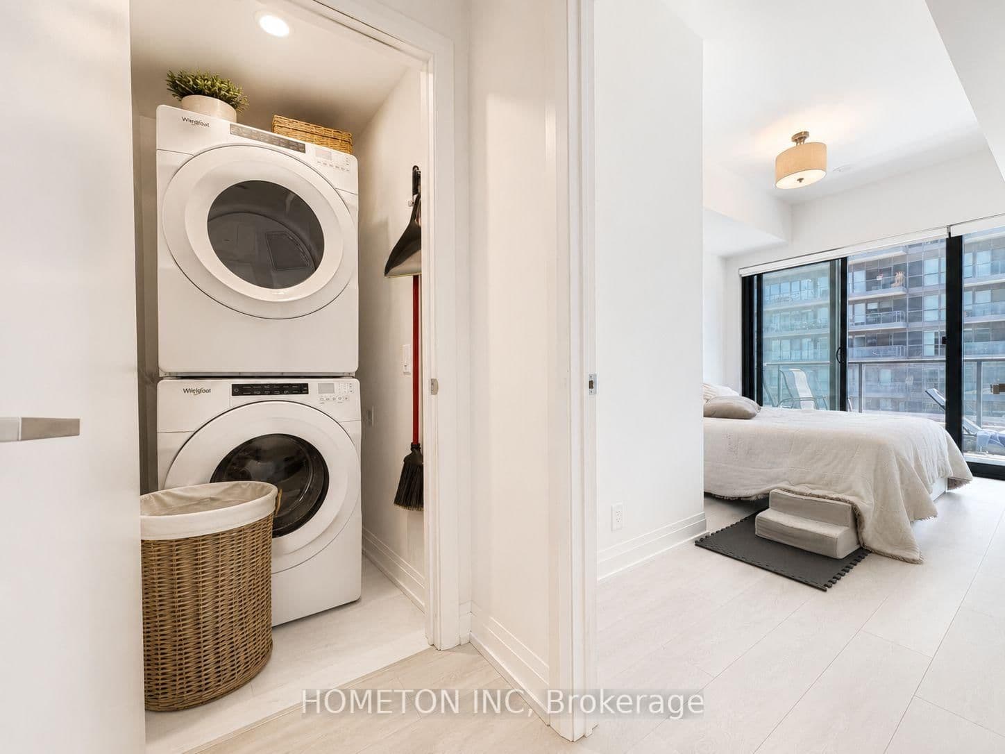 33 Frederick Todd Way, Unit 817 thumbnail 12