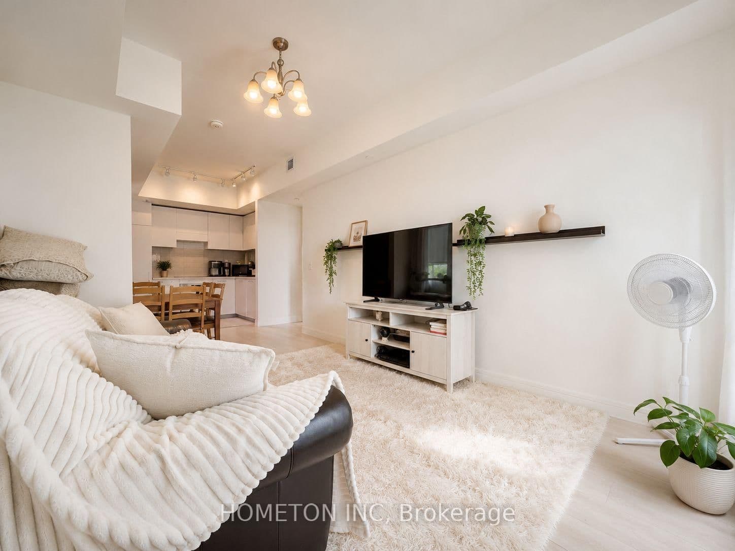 33 Frederick Todd Way, Unit 817 thumbnail 26