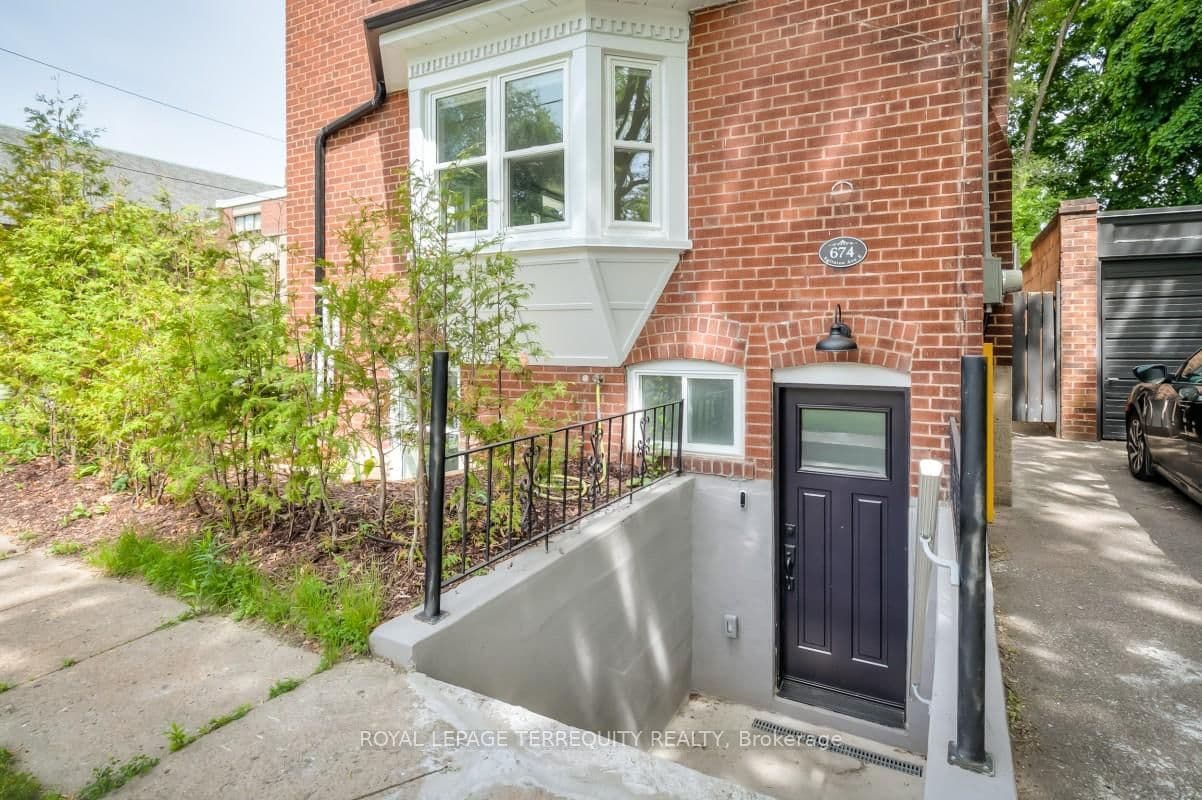 674 Eglinton Avenue E, Unit Lower thumbnail 11