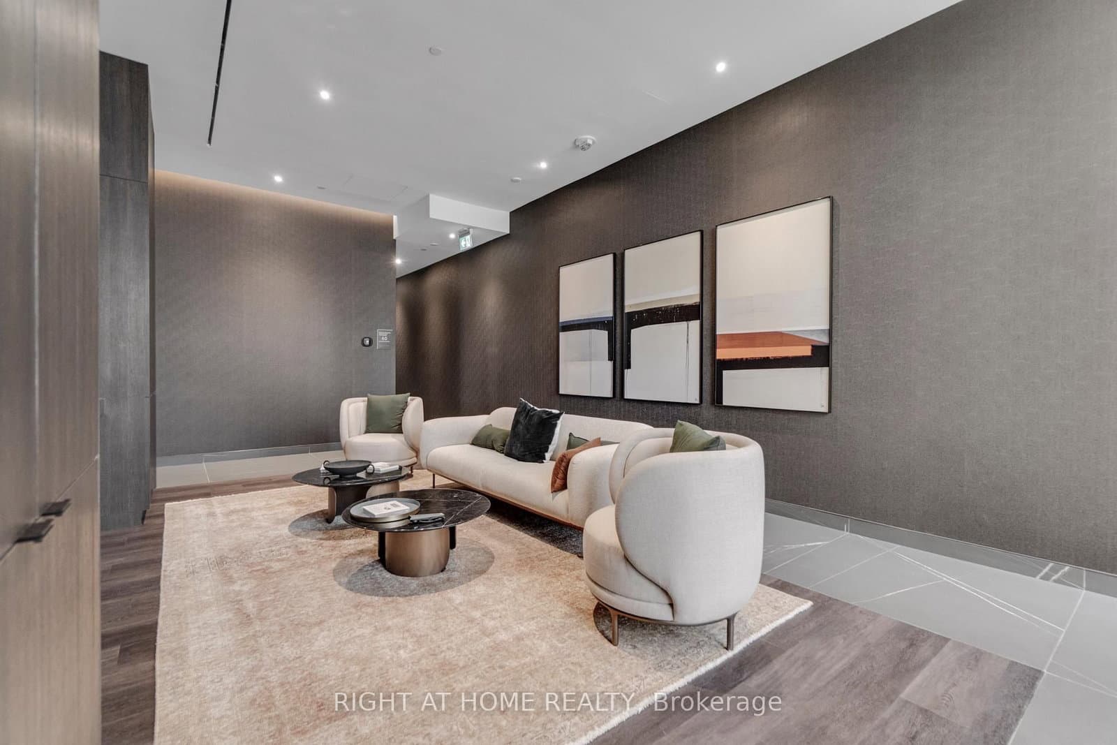 11 Yorkville Avenue, Unit 2113 thumbnail 24