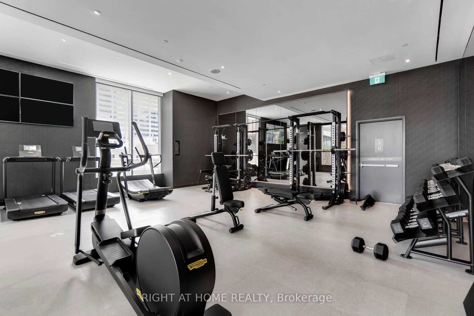 11 Yorkville Avenue, Unit 2113 thumbnail 28