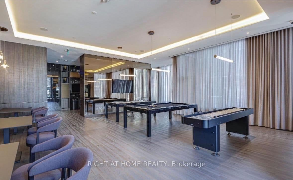 11 Yorkville Avenue, Unit 2113 thumbnail 32