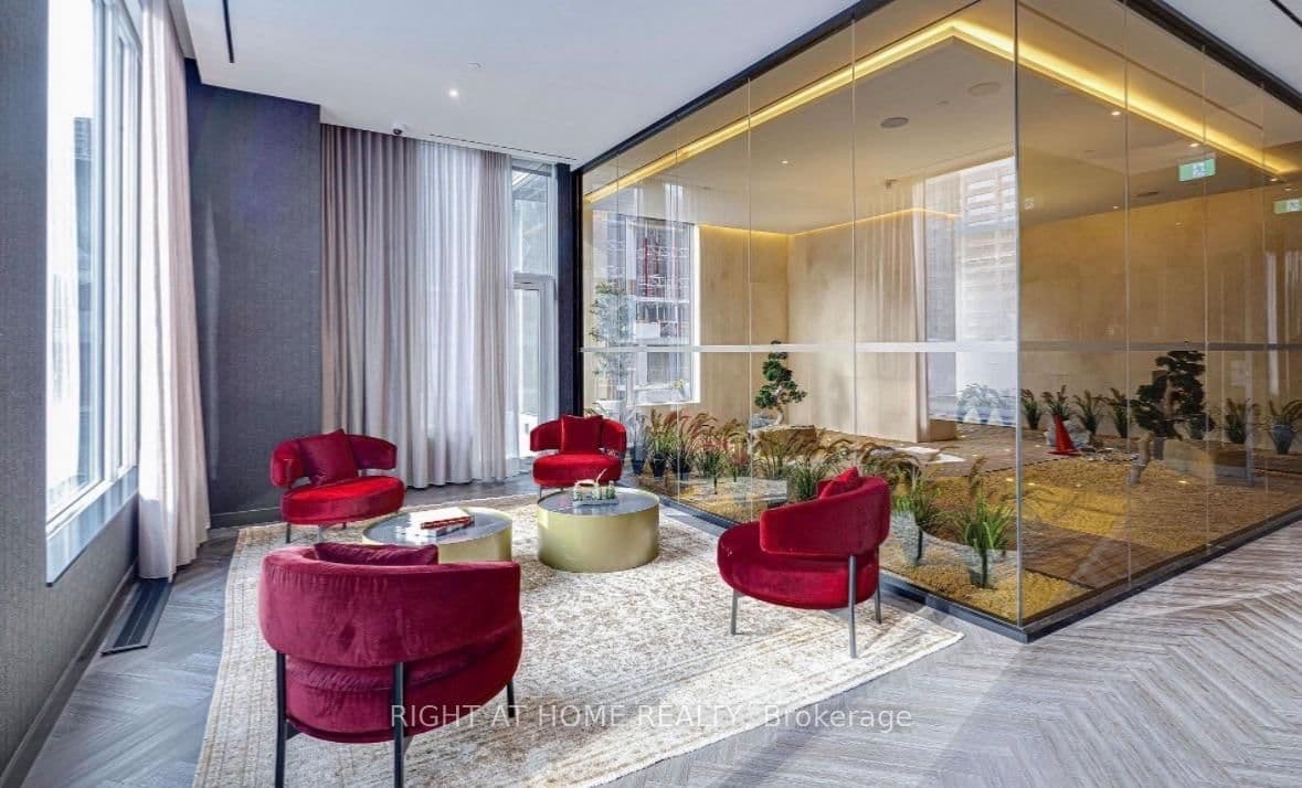 11 Yorkville Avenue, Unit 2113 thumbnail 37