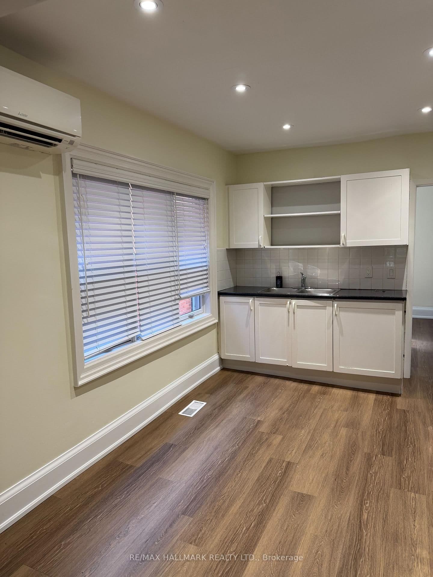 37 Lola Road, Unit Main Fl thumbnail 11