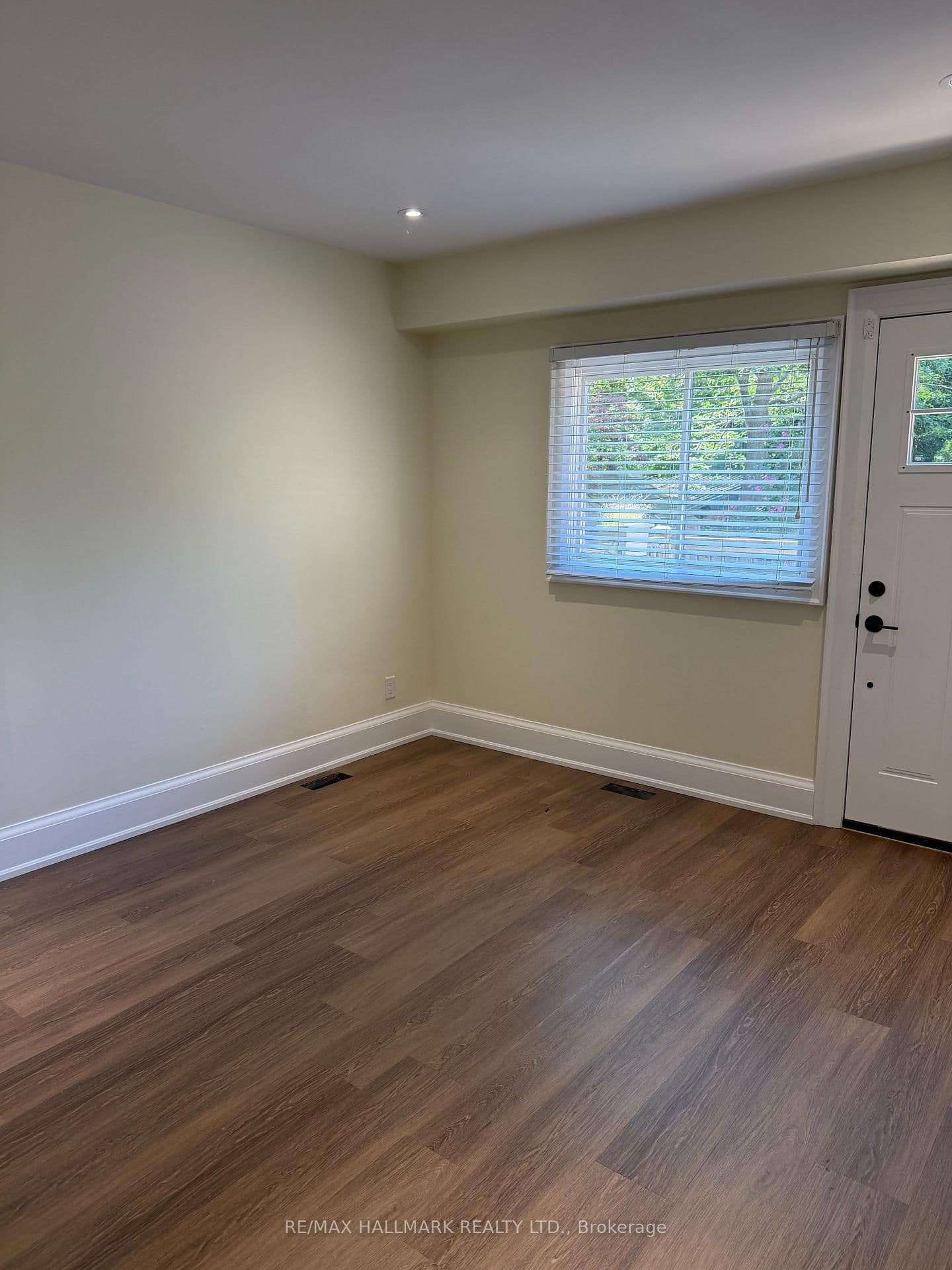 37 Lola Road, Unit Main Fl thumbnail 13