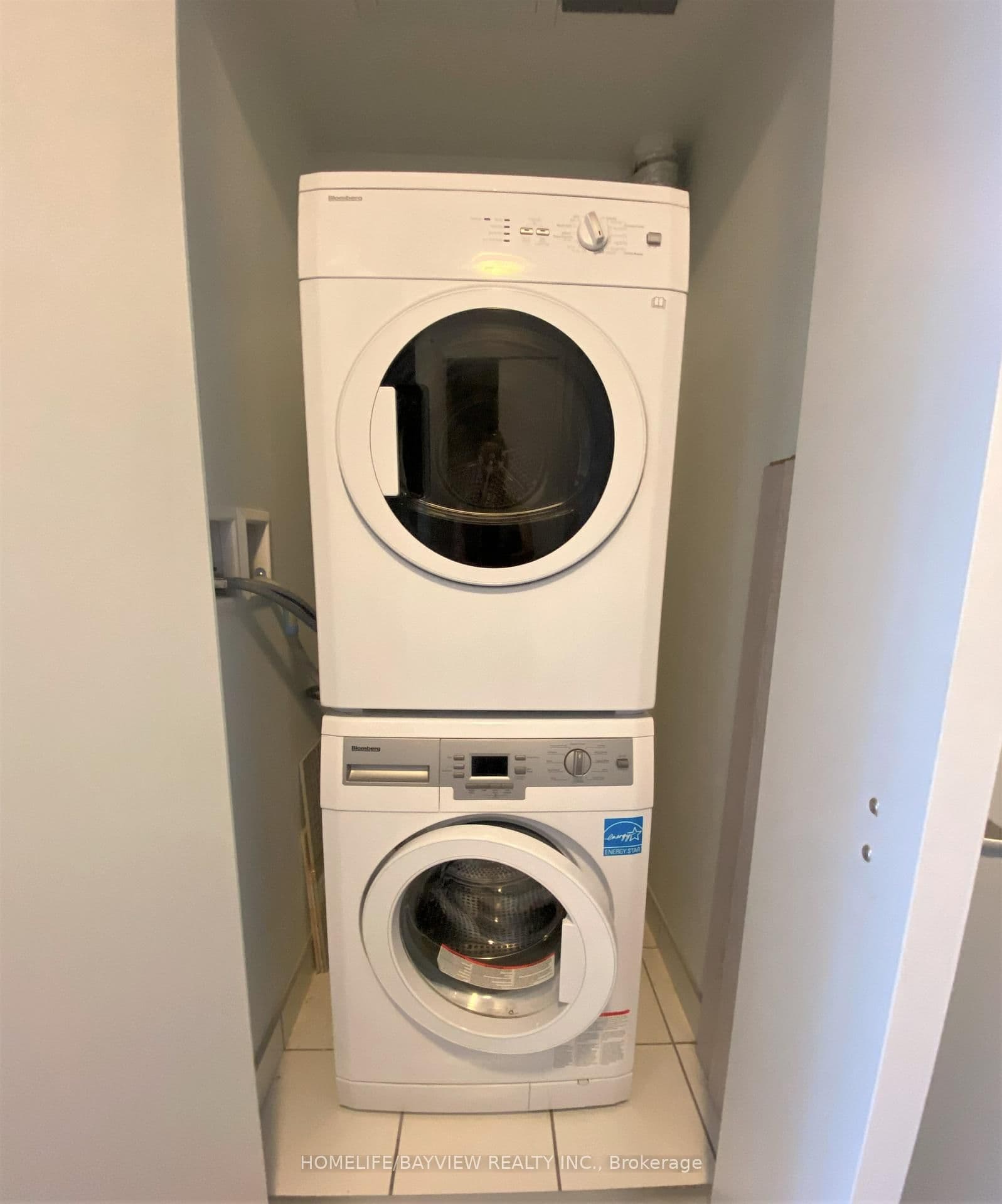 290 Adelaide Street W, Unit 3707 thumbnail 4