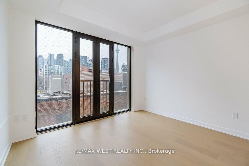123 Portland Street, Unit 403 thumbnail 17