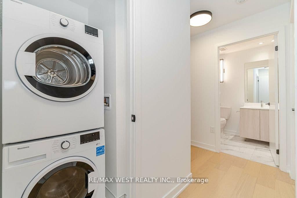123 Portland Street, Unit 403 thumbnail 27