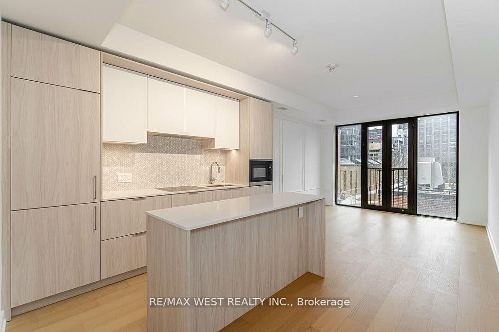 123 Portland Street, Unit 403 thumbnail 7