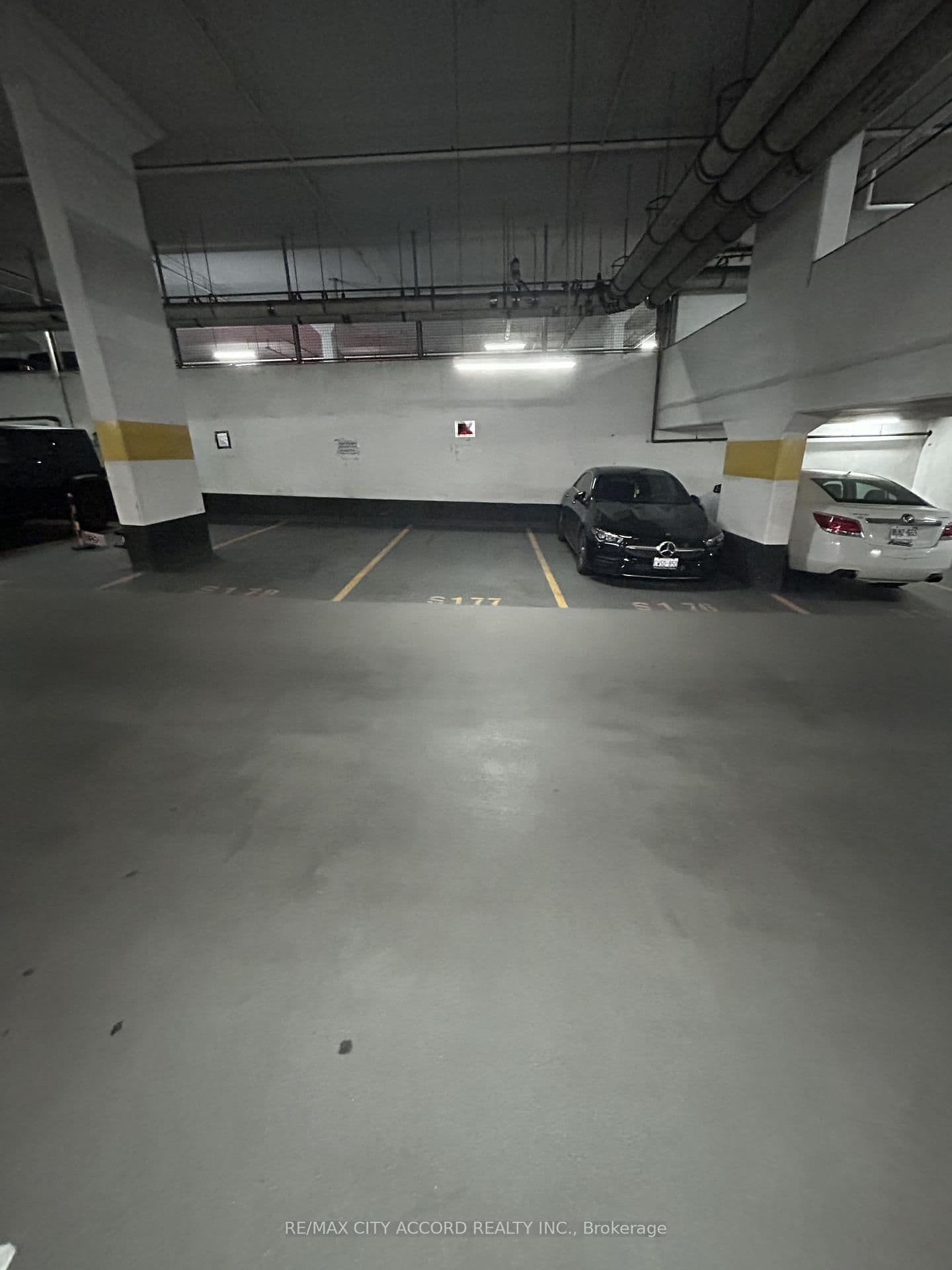 15 Fort York Boulevard - Image 1