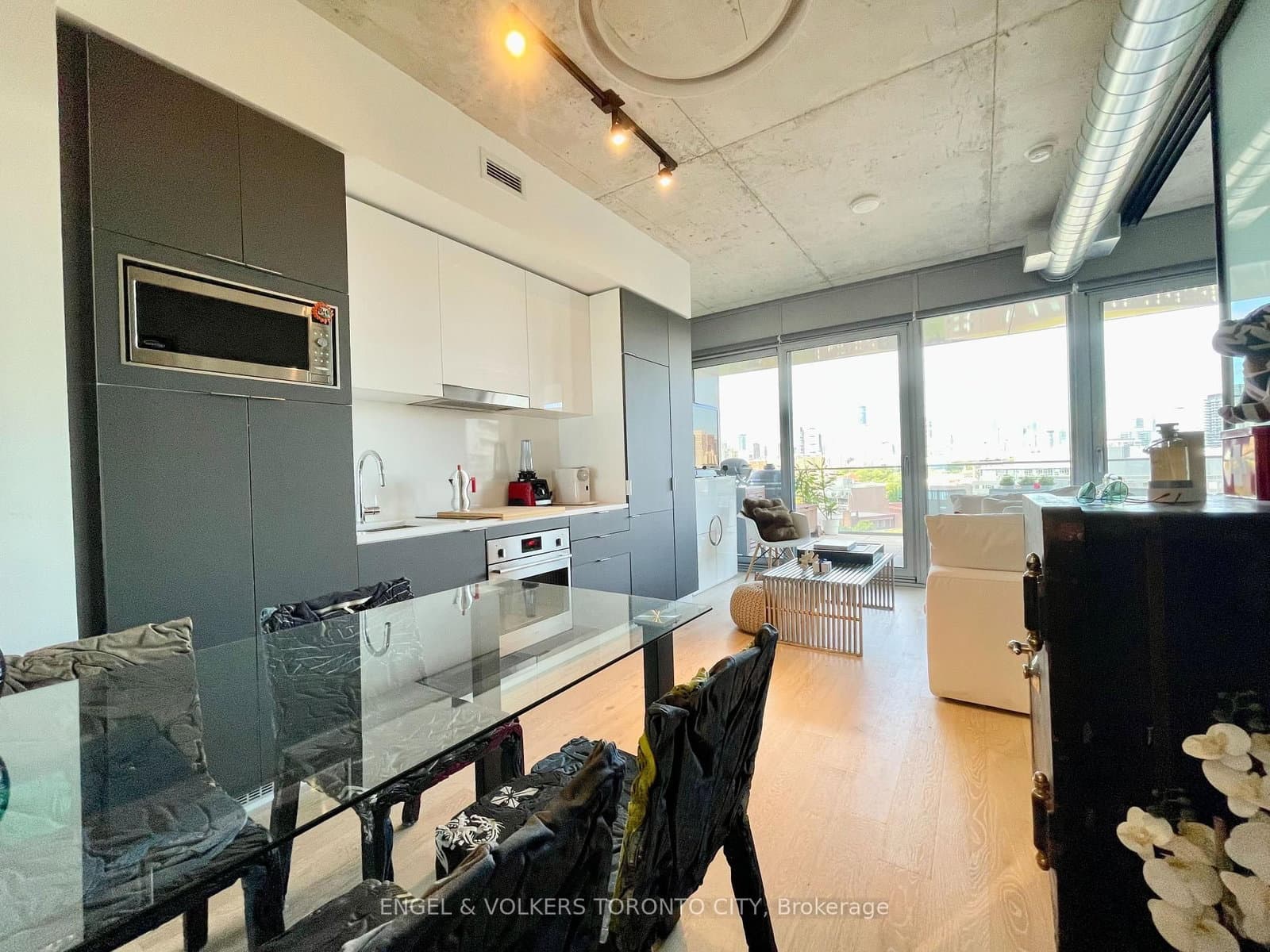 170 Bayview Avenue, Unit 1004 thumbnail 15