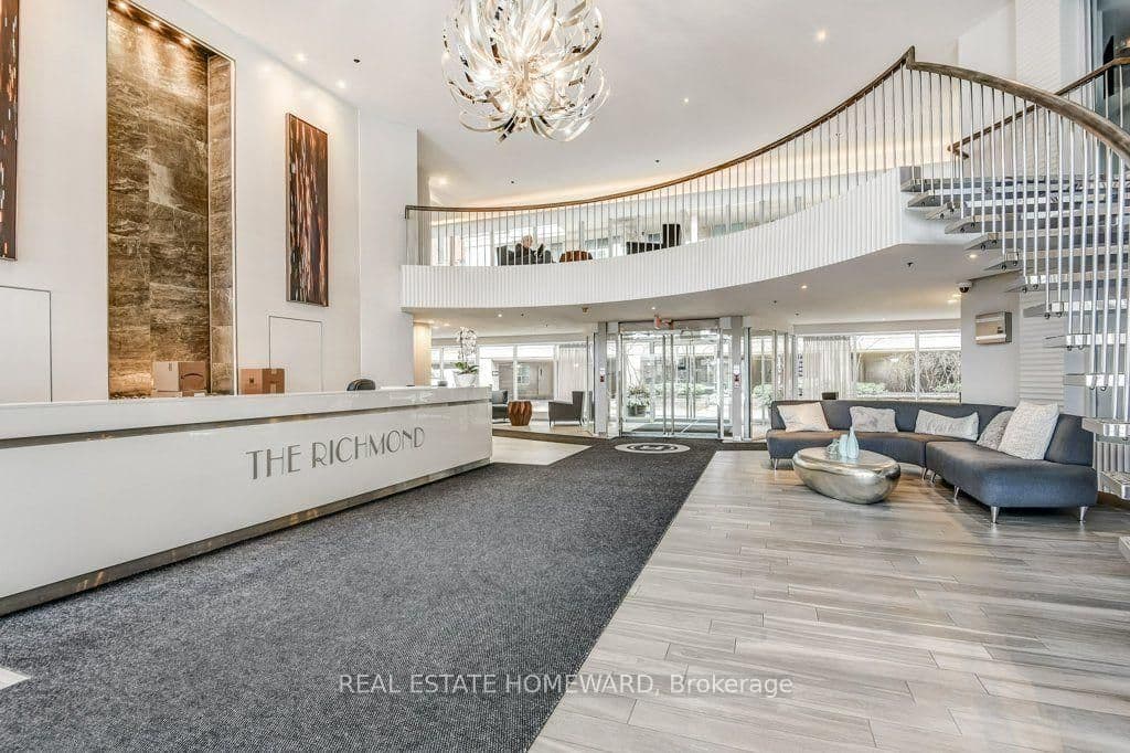 323 E Richmond Street, Unit 1009 thumbnail 3