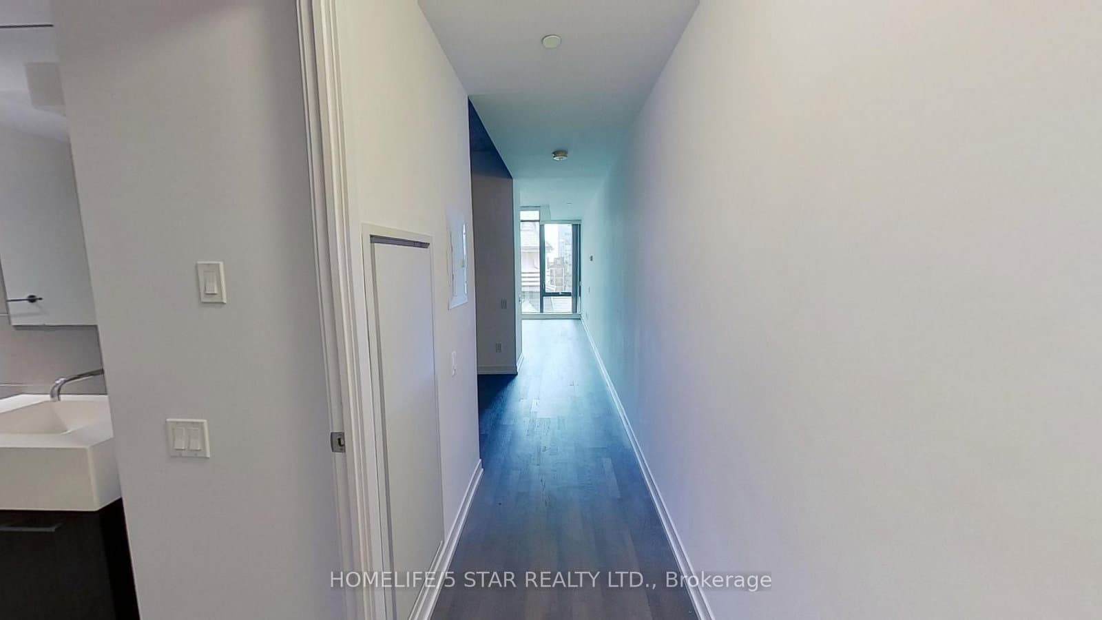 560 King Street W, Unit 618 thumbnail 11