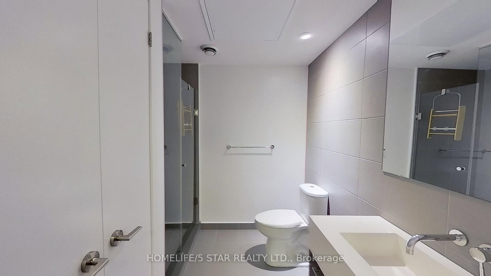 560 King Street W, Unit 618 thumbnail 12