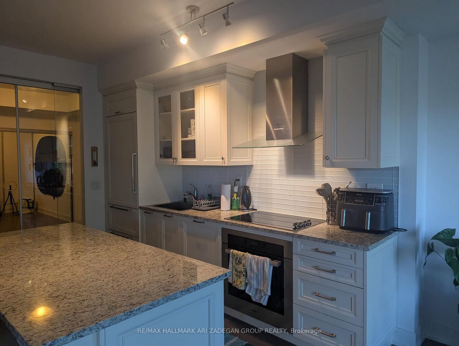 3018 Yonge Street, Unit 514 thumbnail 2