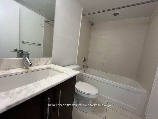 58 Orchard View Boulevard, Unit 902 thumbnail 15
