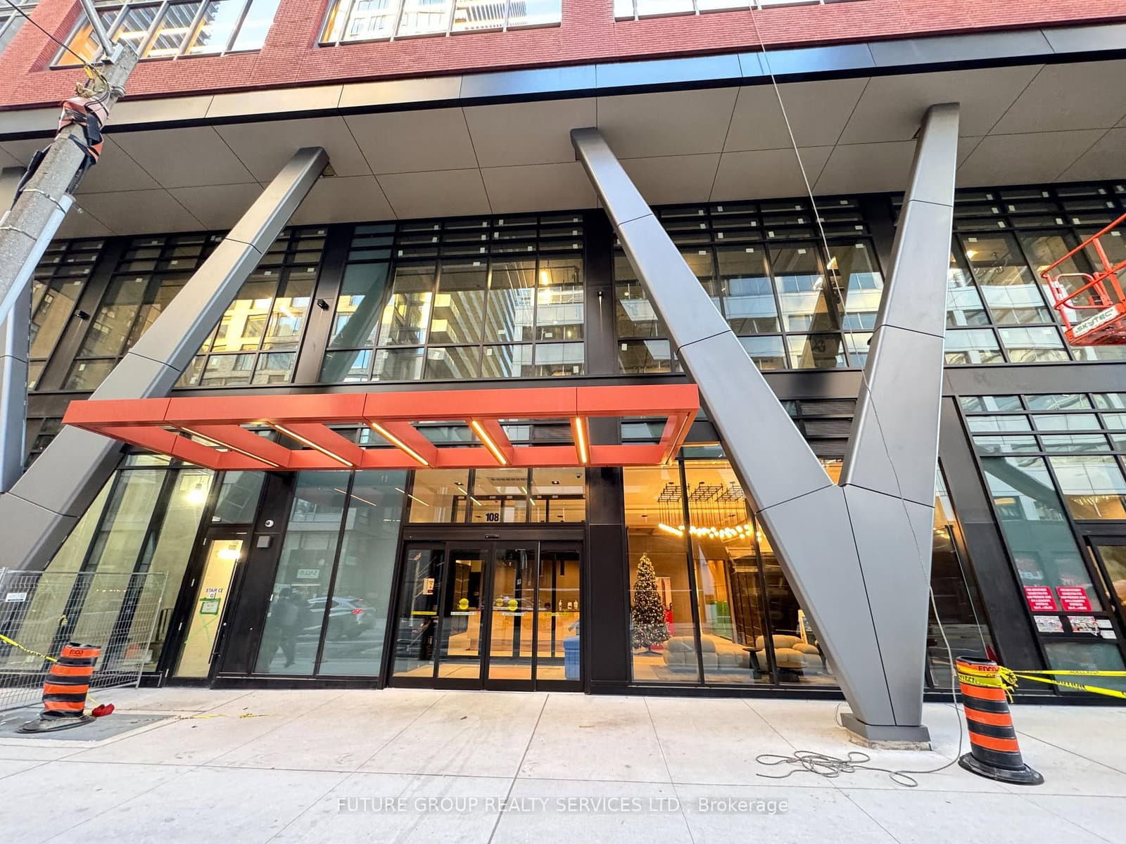 108 Peter Street, Unit 3515 - Image 1