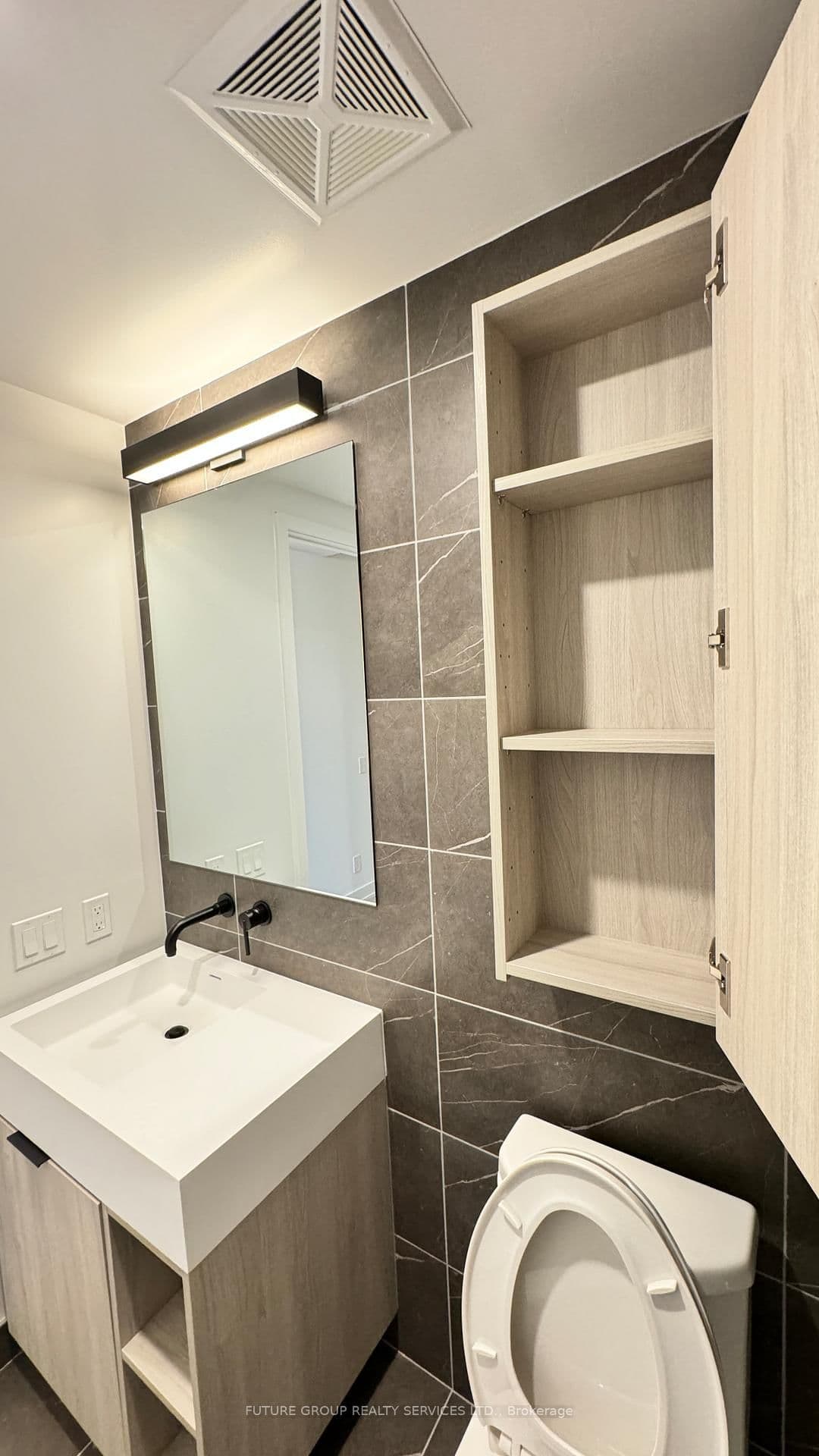 108 Peter Street, Unit 3515 thumbnail 9