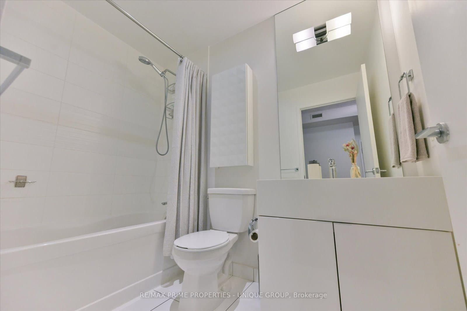 15 Iceboat Terrace, Unit 3508 thumbnail 16