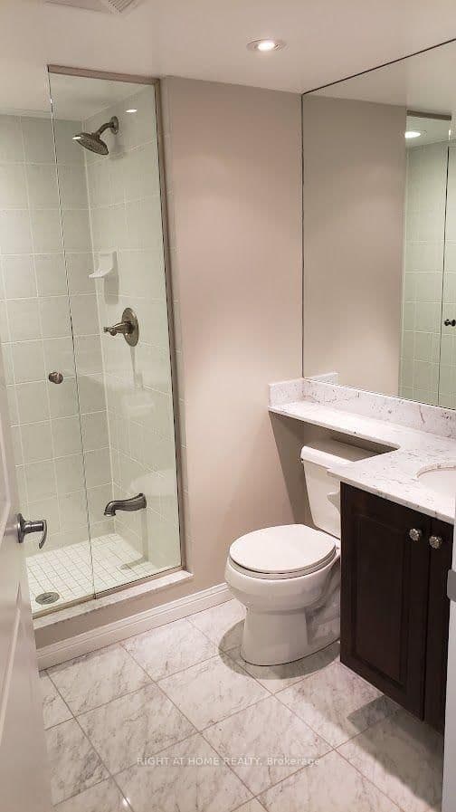 900 Mount Pleasant Road, Unit 327 thumbnail 10