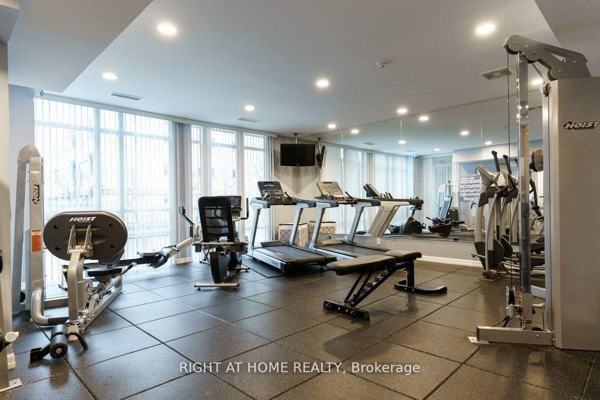900 Mount Pleasant Road, Unit 327 thumbnail 22