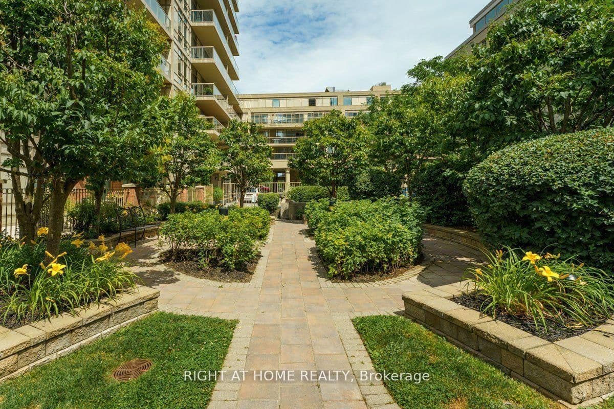900 Mount Pleasant Road, Unit 327 thumbnail 24