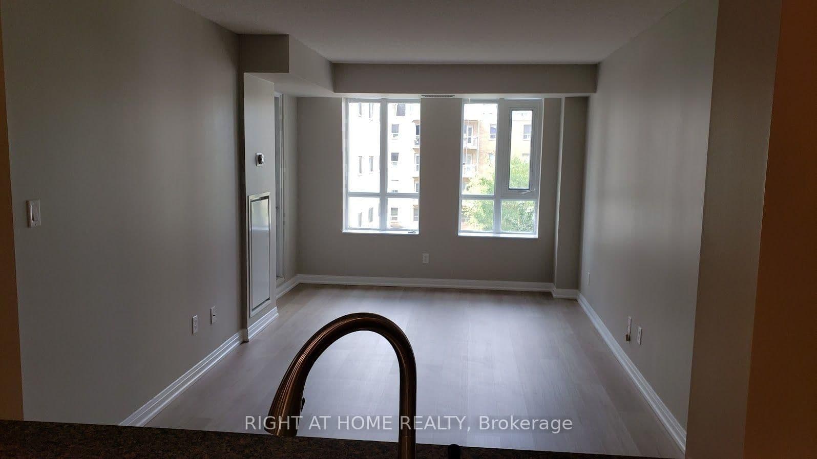 900 Mount Pleasant Road, Unit 327 thumbnail 6