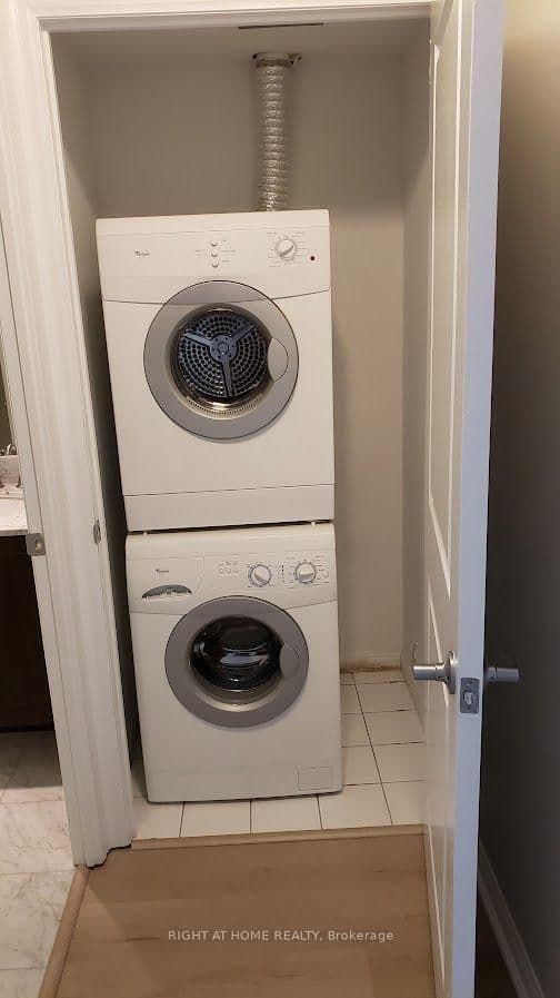 900 Mount Pleasant Road, Unit 327 thumbnail 9