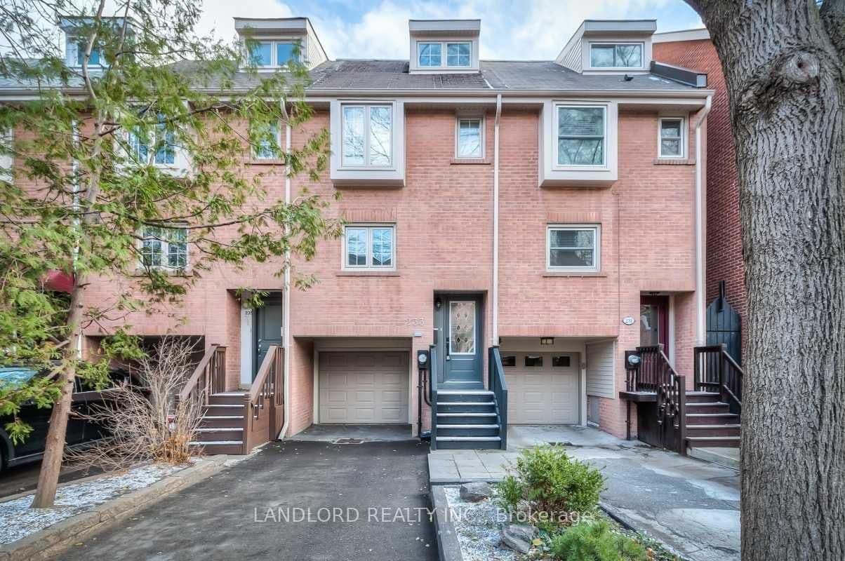 233 Berkeley Street thumbnail 19