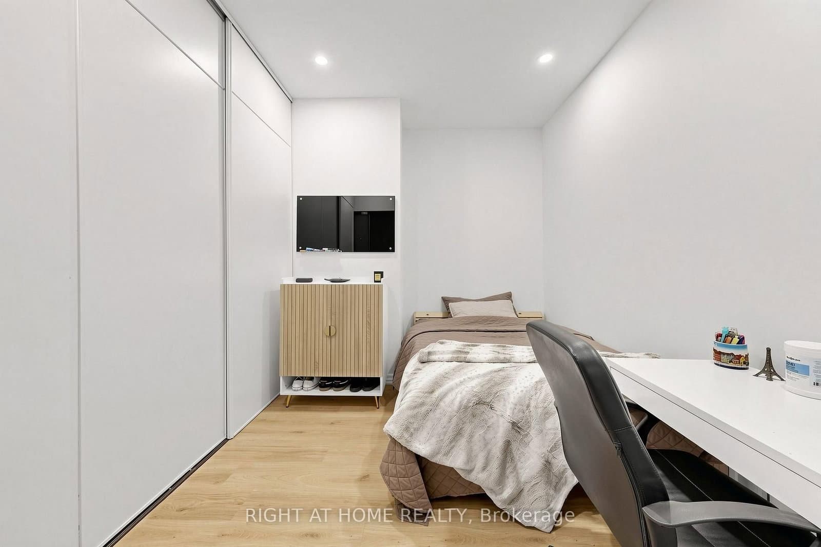 797 Don Mills Road, Unit 1104 thumbnail 23