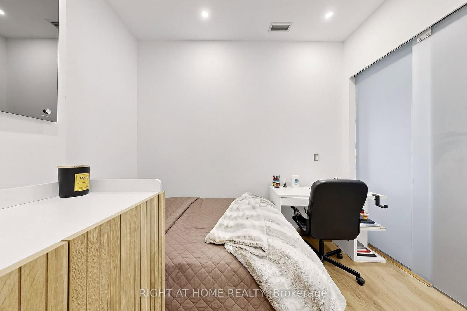 797 Don Mills Road, Unit 1104 thumbnail 24